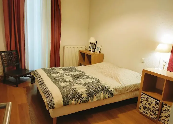 Charmant T3 Duplex Avec Patio Centre/arenes/gare Apartment Nimes